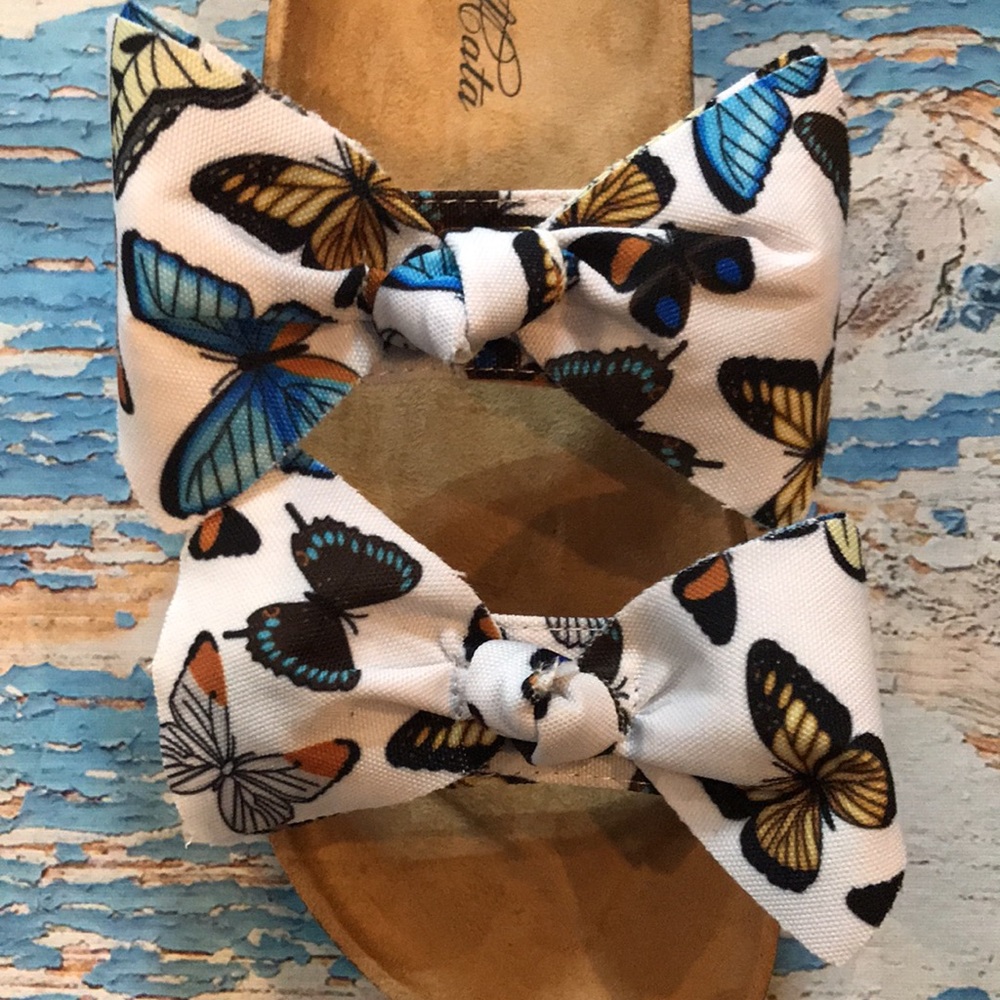 New Butterfly Bow Sandals - Picture 6 of 14